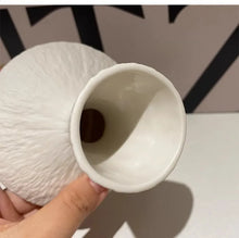 Ceramic Vase Small Vases Aesthetic Flower Bottle Room Ornaments Elegant Room Decoration Accessories Home Interior Decorations
