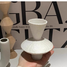 Ceramic Vase Small Vases Aesthetic Flower Bottle Room Ornaments Elegant Room Decoration Accessories Home Interior Decorations